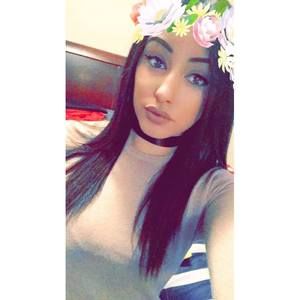 Meet your Posher, Cynthia